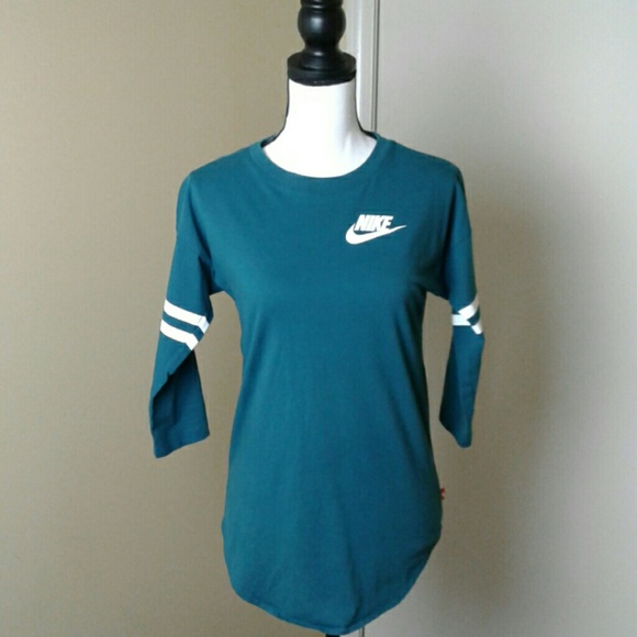 Nike Tops - Nike Shirt